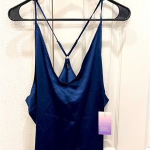 Stars Above Women’s Pajama Set Size Large Navy Blue
Soft As Silk!